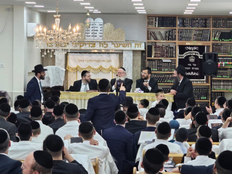 באדיבות המצלם