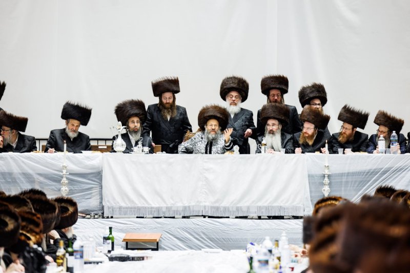 האחים לאנטשעווסקי, אברומי בלום, ואייזיק י.