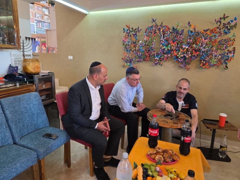 באדיבות המצלם