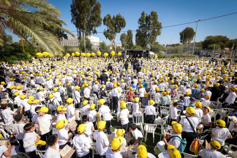 דניאל נפוסי