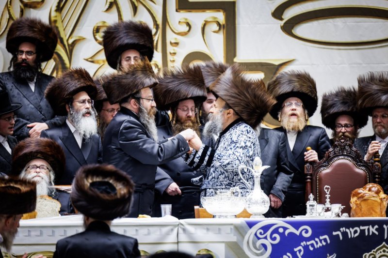 אברומי בלום והלל ל"ש