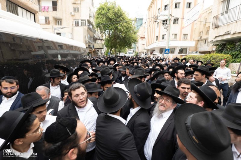 עזרא טרבלסי