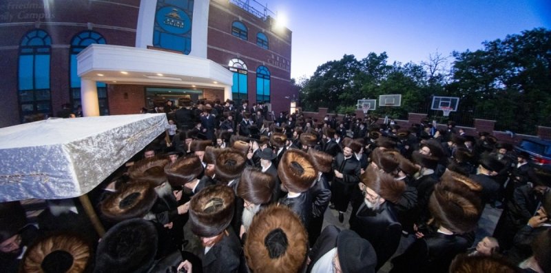האחים לאנטשעווסקי