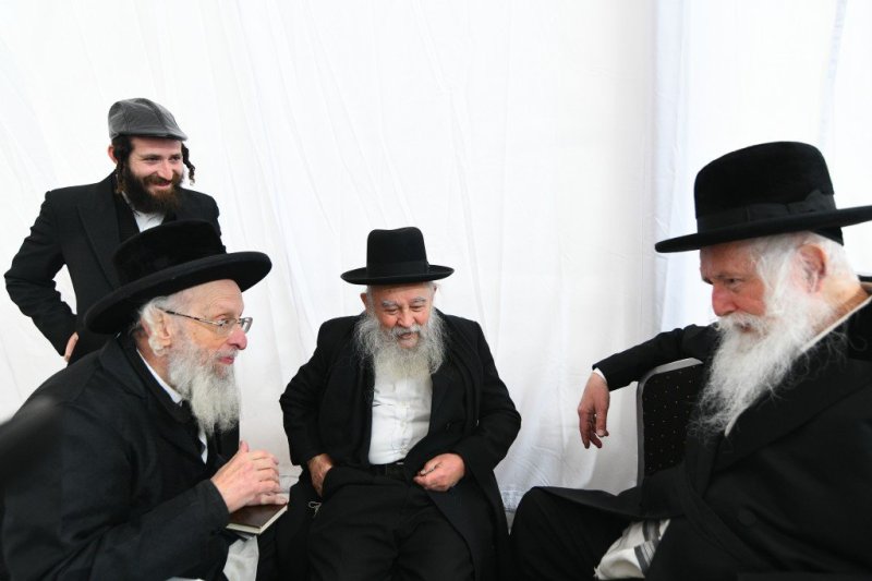 ארי קופרשטוק - פולין