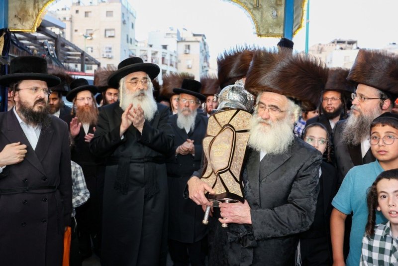 באדיבות המצלם