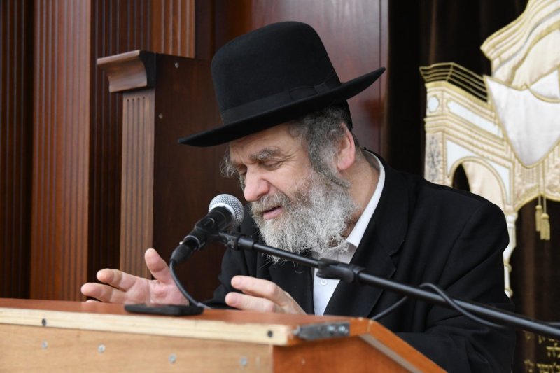 באדיבות המצלם