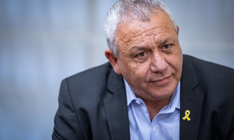 איזנקוט מודיע: זה הכלכלן הבכיר שיצטרף למפלגתו