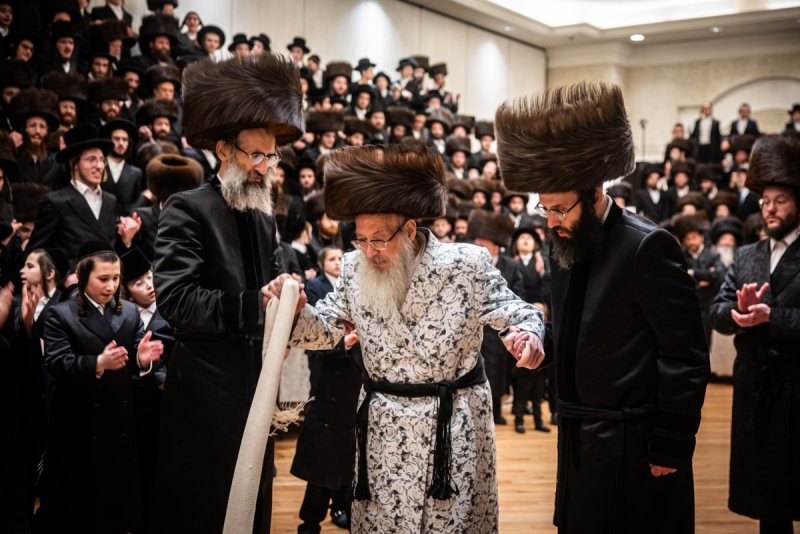 האחים לאנטשעווסקי 