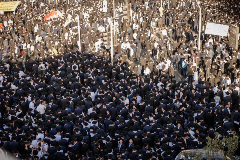 דניאל נפוסי ודוד מנדלסון