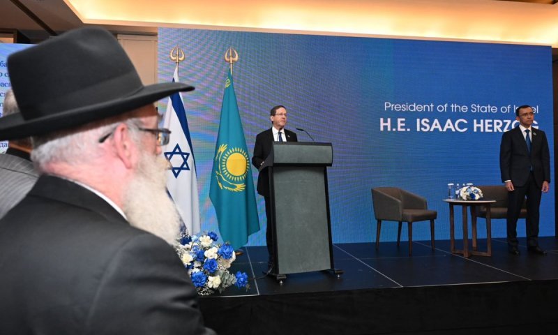 הרצוג לקהילה היהודית: "אתם הגשר החי בין העבר המשותף העשיר שלנו"