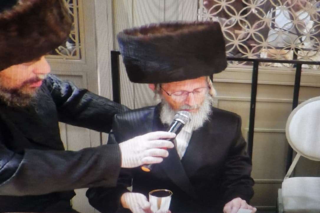 באדיבות המצלם