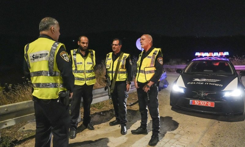 תייר אירי ואמריקאי יורחקו הלילה מישראל