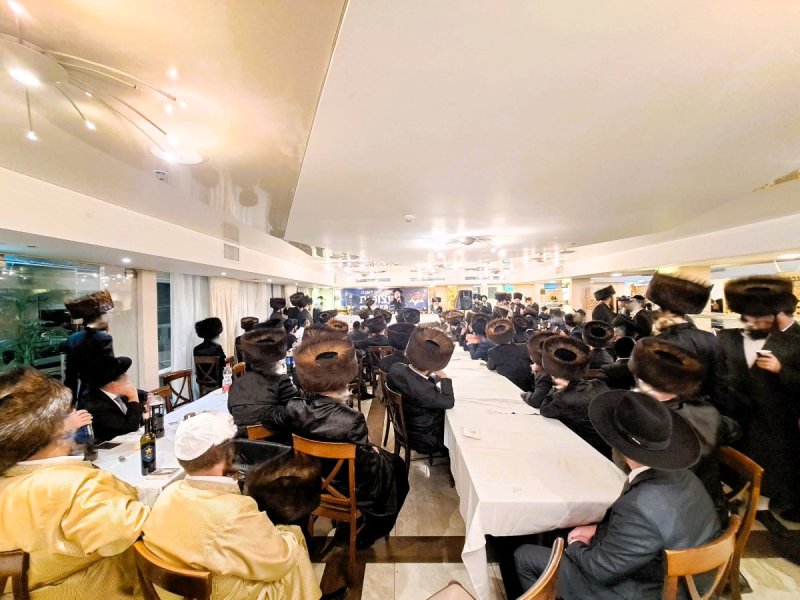 באדיבות המצלם