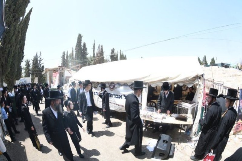 אנשיל בעק וא.מ.ש