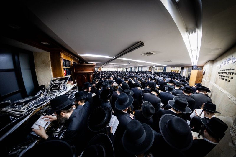 באדיבות המצלם