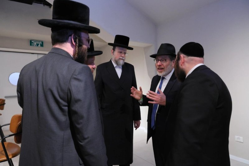 יעקב נחומי, אריאל אוחנה, אברהם כהן