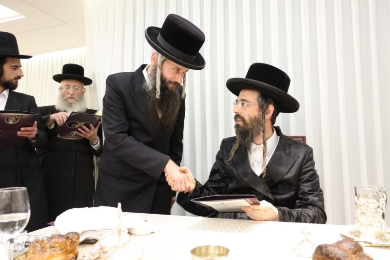 באדיבות המצלם