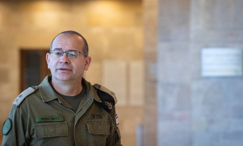 יום דרמטי בבג"ץ: השופטים יכריעו האם רומן גופמן ימונה לראש המוסד