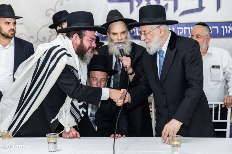 מענדי קורנט