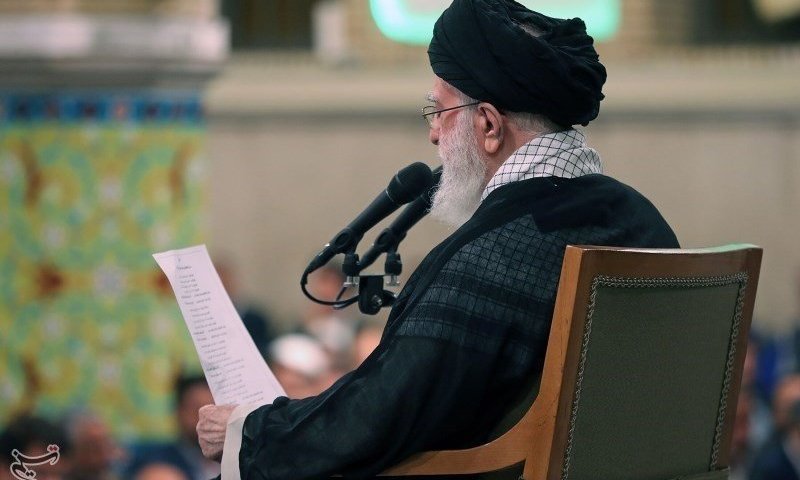 מהלך חריג נגד יורש חמינאי, והמסר המסתורי לאיראנים