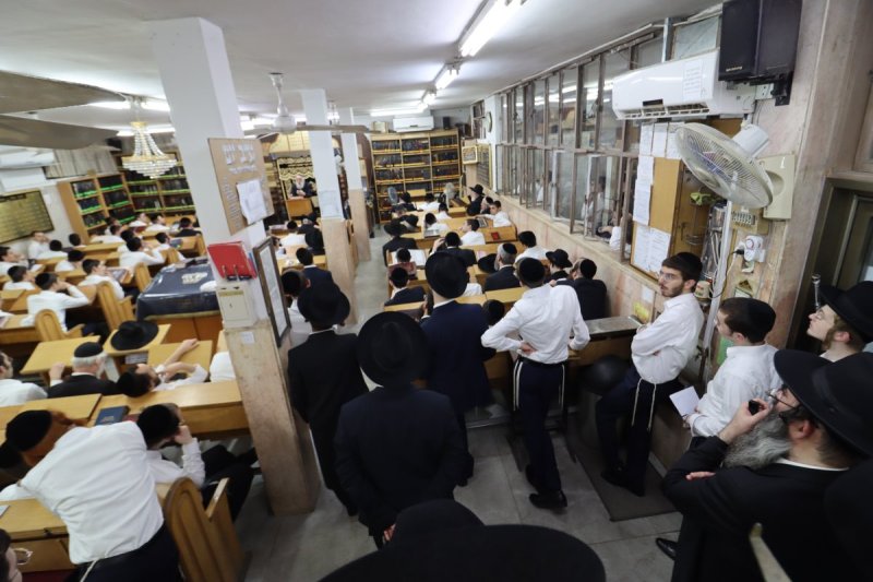 באדיבות המצלם