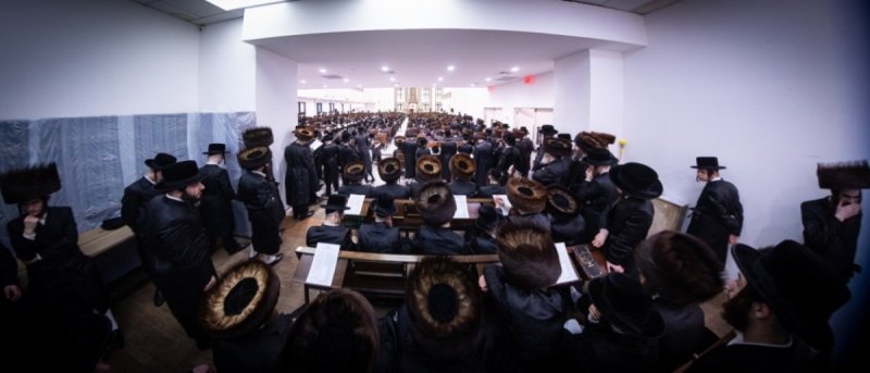 אברומי בלום, אחים לאנטשעווסקי, אייזיק י.