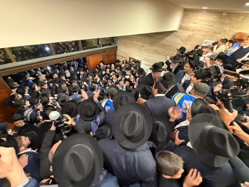 דניאל נפוסי ומאיר זלזניק