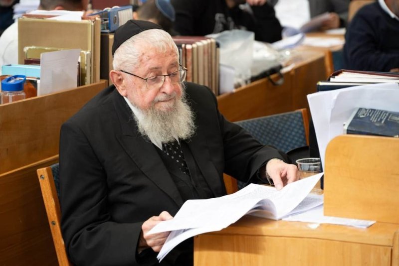 באדיבות המצלם