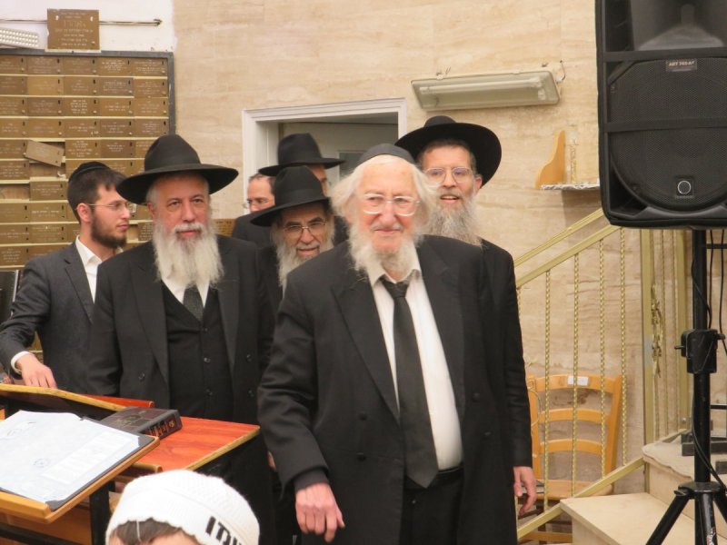 באדיבות המצלם