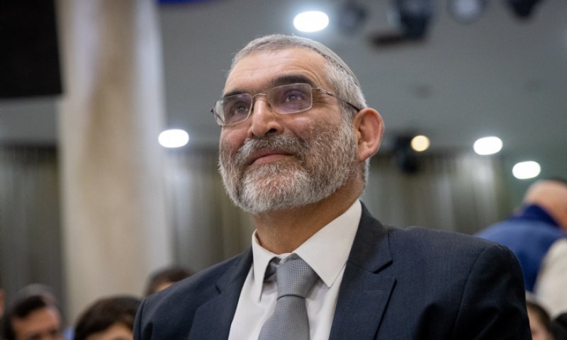 זיני מסתייג מעמדת רונן בר ובכירים מכהנים: "לא לפסול את מרזל ובן ארי"