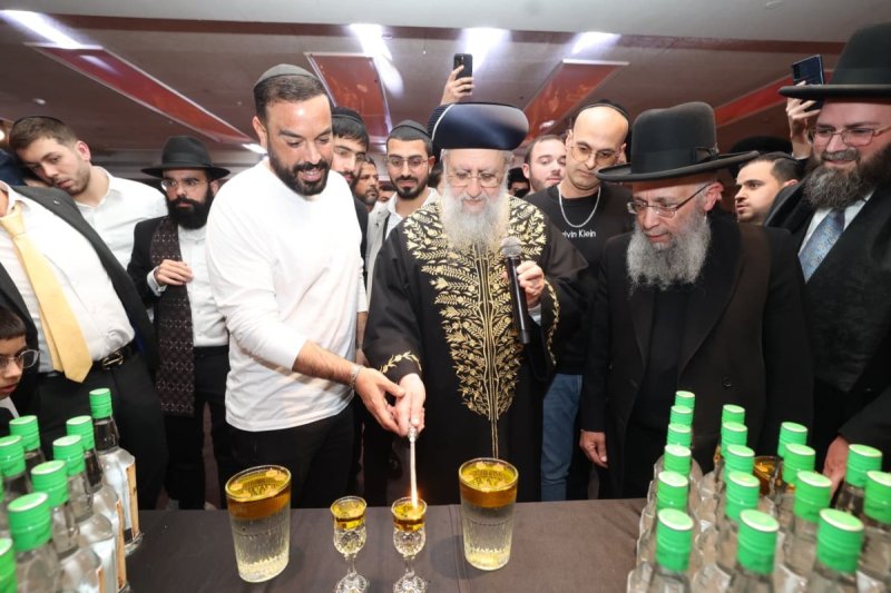 באדיבות המצלם