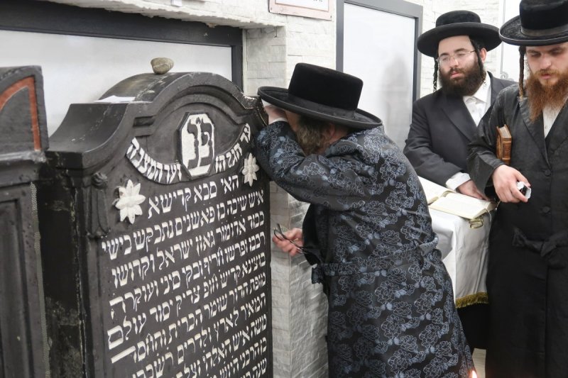 מ.א נוימן