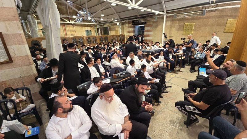 באדיבות המצלם