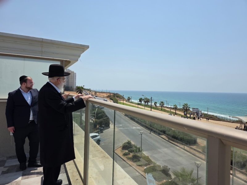 באדיבות המצלם