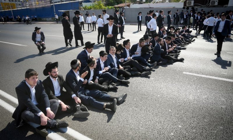 לאחר מעצר בחורי הישיבות: הפגנות מתוכננות באזור הערים ירושלים ובני ברק