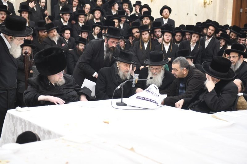 אנשיל בעק וא.מ.ש