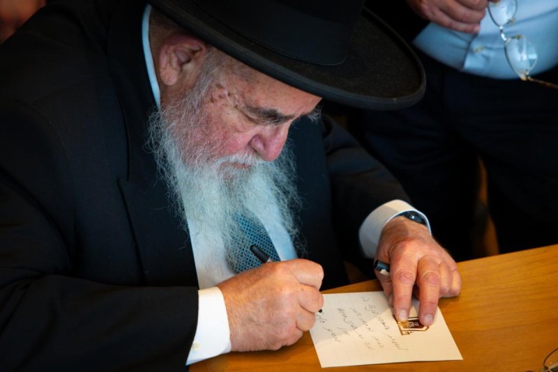 דניאל נפוסי ומאיר זלזניק
