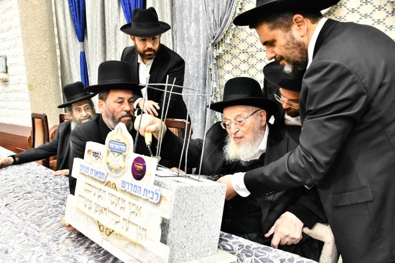 באדיבות המצלם