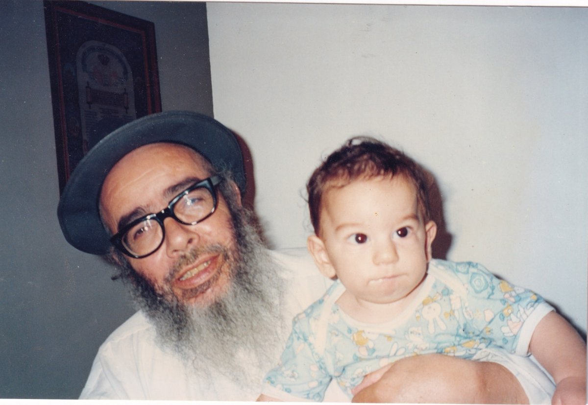 באדיבות המצלם