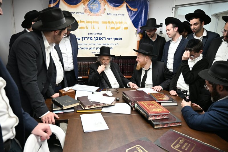 באדיבות המצלם