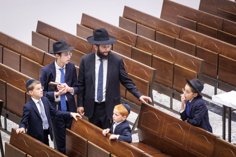 האחים לאנטשעווסקי ואושי וויינגארטן