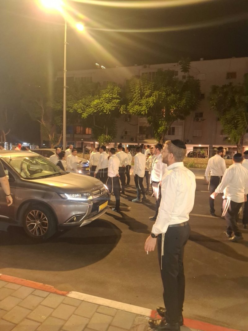 באדיבות המצלם