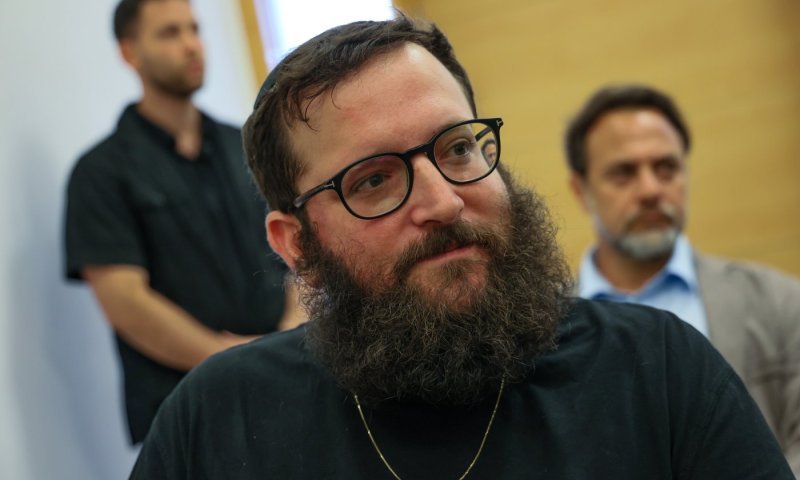 סערת 'קטרגייט': אוריך מכחיש - "הייתי זורק אותו מהחלון"