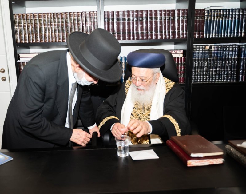 באדיבות המצלם