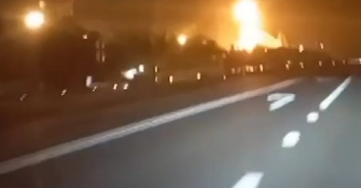 תיעוד | האוקראינים תקפו בית זיקוק במחוז רוסטוב - כל רגע