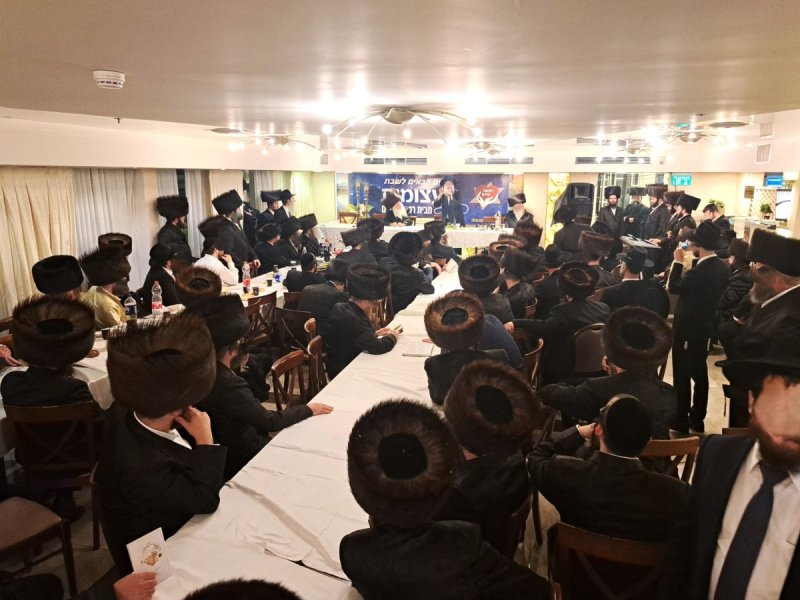 באדיבות המצלם