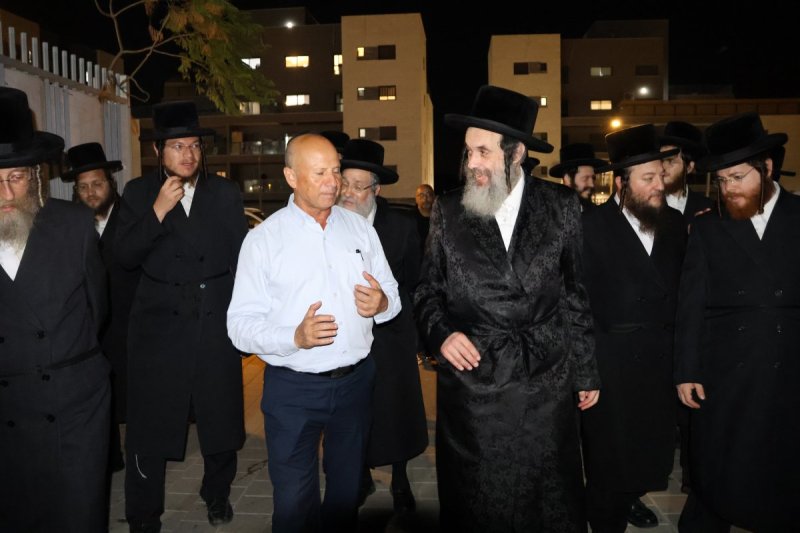 באדיבות המצלם