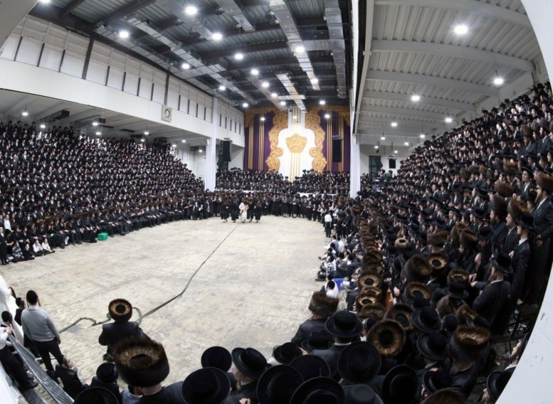 באדיבות המצלם