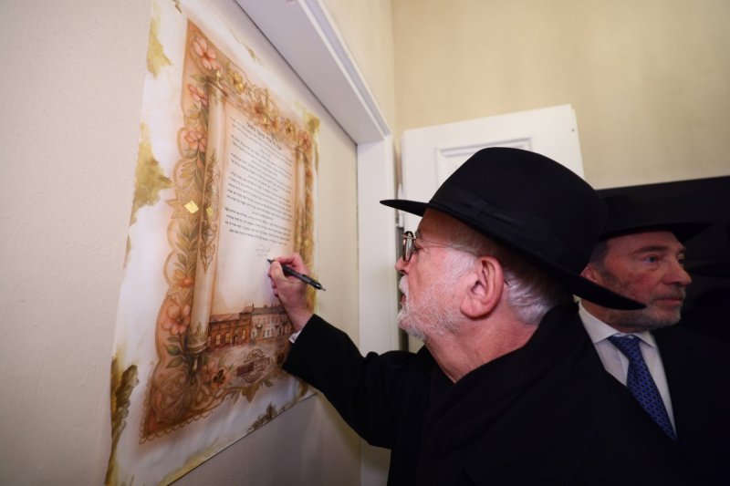 באדיבות המצלם