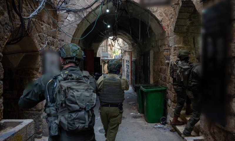 &rlm;מקרה חריג: 23 ישראלים חולצו מלב העיר שכם 